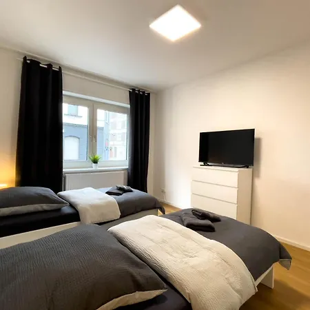 Cosyhomes24 - Centrally With Parking Space - Ge11a *