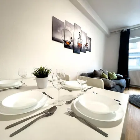 Cosyhomes24 - Centrally With Parking Space - Ge11a *